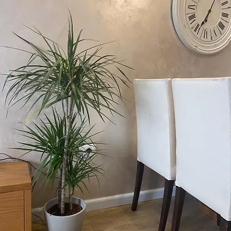Main Rezidenca Lägenhet *